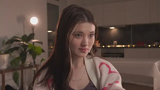 Snapshot of EleniRoeber chatting on February 2026 04:17:01 PM EleniRoeber online show from February 2026 04:17:01 PM