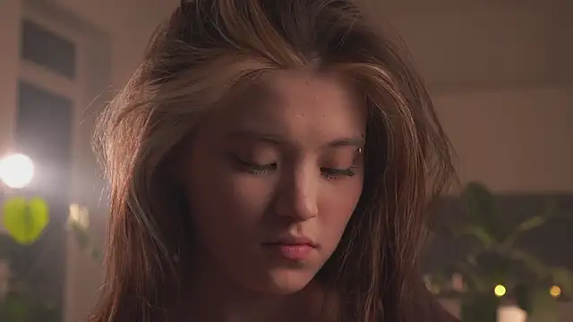 Snapshot of EleniRoeber chatting on February 2026 04:46:01 PM EleniRoeber online show from February 2026 04:46:01 PM