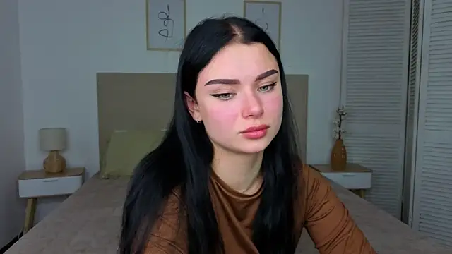 Snapshot of Silena_sky chatting on February 2026 02:11:02 PM Silena sky online show from February 2026 02:11:02 PM