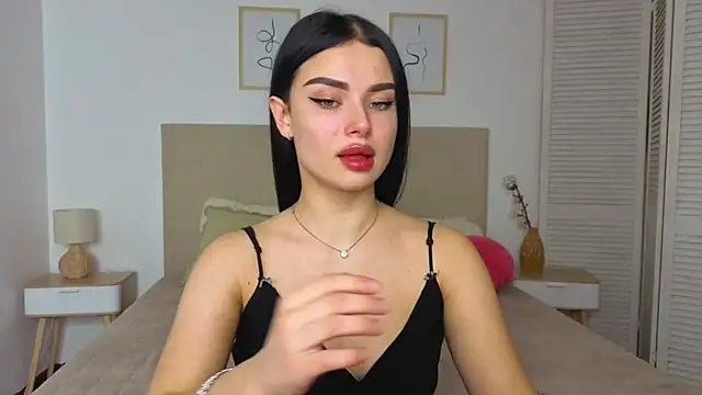 Snapshot of Silena_sky chatting on February 2026 01:30:02 PM Silena sky online show from February 2026 01:30:02 PM