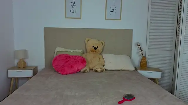 Snapshot of Silena_sky chatting on February 2026 01:52:02 PM Silena sky online show from February 2026 01:52:02 PM