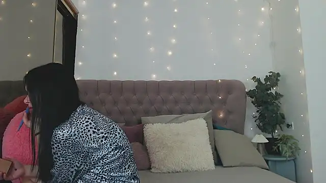 Snapshot of Silena_sky chatting on February 2026 01:54:02 PM Silena sky online show from February 2026 01:54:02 PM