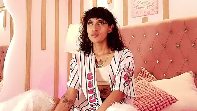 SaraDeLuca online show from February 2026 12:47:02 PM