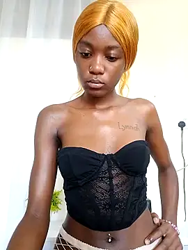 Snapshot of Silk_Hennessy chatting on February 2026 01:05:02 PM Silk Hennessy online show from February 2026 01:05:02 PM