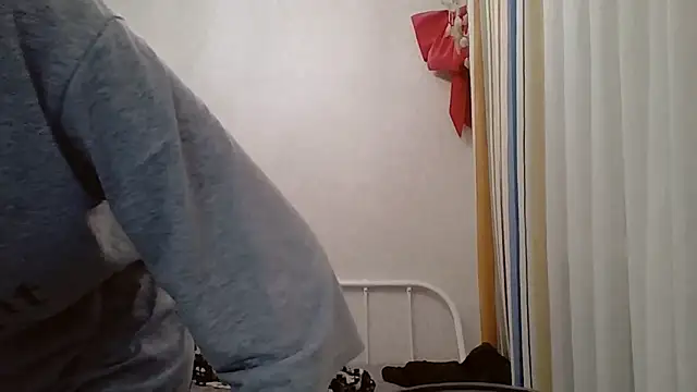 Snapshot of PetralPrime chatting on January 2026 05:27:02 PM PetralPrime online show from January 2026 05:27:02 PM