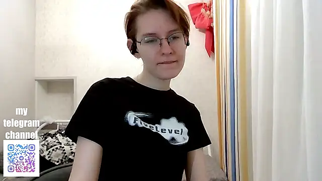 Snapshot of PetralPrime chatting on January 2026 07:11:01 PM PetralPrime online show from January 2026 07:11:01 PM