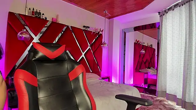 Snapshot of Lucia_24x chatting on March 2026 01:16:02 PM Lucia 24x online show from March 2026 01:16:02 PM