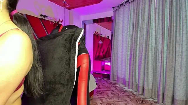 Snapshot of Lucia_24x chatting on March 2026 11:37:02 AM Lucia 24x online show from March 2026 11:37:02 AM