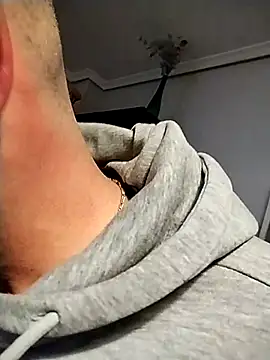 solsit1990 online show from April 2026 12:08:01 AM