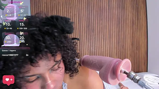 sexy curlylady online show from April 2026 12:04:01 AM