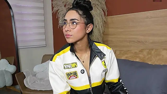 Snapshot of scarlett25__ chatting on May 2026 08:36:01 PM scarlett25 online show from May 2026 08:36:01 PM