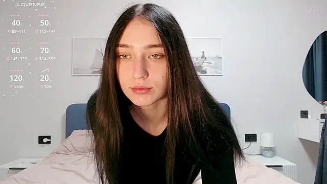 kiorrra online show from June 2026 07:28:01 PM