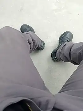 erikk666 online show from March 2026 06:52:01 PM