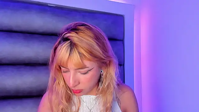 Snapshot of adhalee_js chatting on February 2026 08:12:01 PM adhalee js online show from February 2026 08:12:01 PM