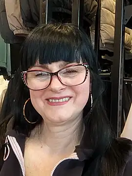 Snapshot of AliceSwan57 chatting on February 2026 02:24:01 PM AliceSwan57 online show from February 2026 02:24:01 PM