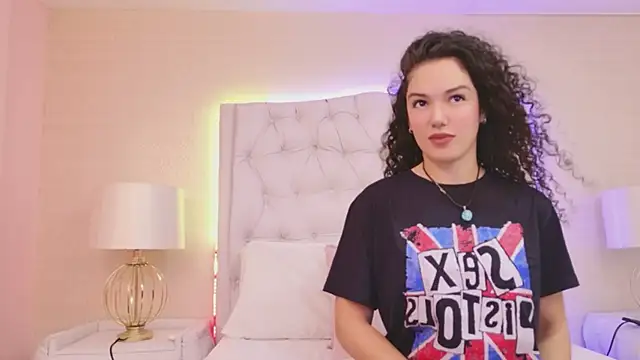 Snapshot of RoxanaAngel chatting on February 2026 02:16:02 PM RoxanaAngel online show from February 2026 02:16:02 PM