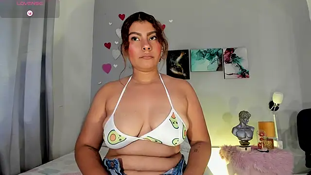 ConnyLoret online show from February 2026 03:13:02 PM