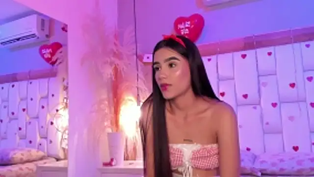 Snapshot of StefanyCondia chatting on February 2026 06:04:02 PM StefanyCondia online show from February 2026 06:04:02 PM