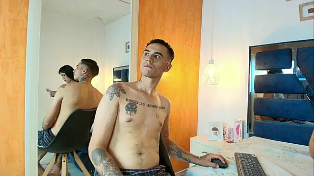 Irina and Max online show from April 2026 08:17:01 PM