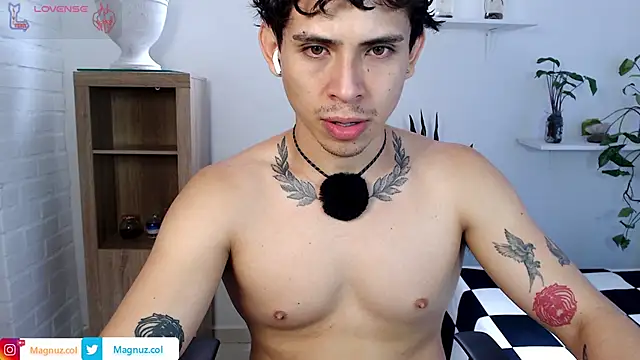 Magnuz Col online show from May 2026 02:12:01 PM