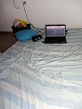 Snapshot of Zara__Flor chatting on February 2026 01:58:02 PM Zara Flor online show from February 2026 01:58:02 PM