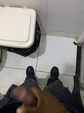 Snapshot of hudson19cm chatting on February 2026 07:50:02 PM hudson19cm online show from February 2026 07:50:02 PM