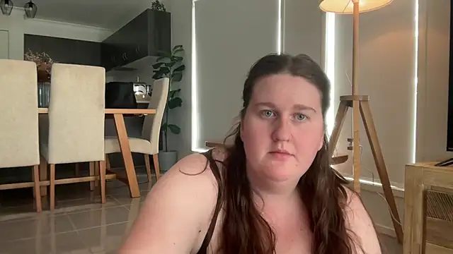 xopeachybaby online show from May 2026 02:17:01 AM