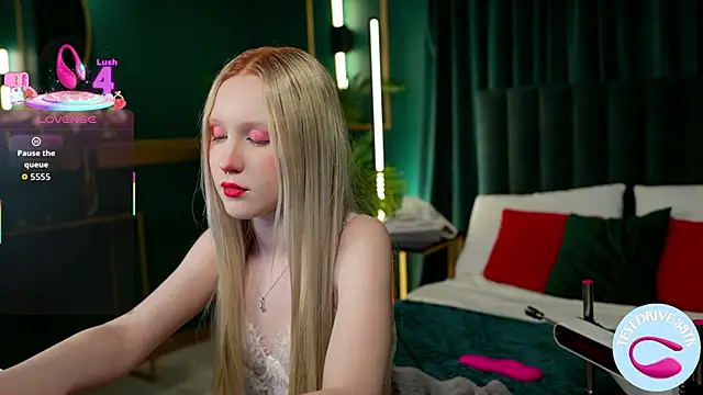 Snapshot of Sia_Hart chatting on February 2026 06:06:02 PM Sia Hart online show from February 2026 06:06:02 PM