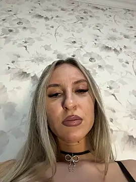 Snapshot of LexyDream01 chatting on February 2026 10:06:02 PM LexyDream01 online show from February 2026 10:06:02 PM