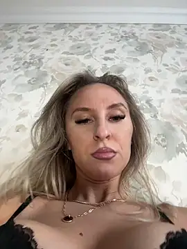 Snapshot of LexyDream01 chatting on February 2026 10:38:02 AM LexyDream01 online show from February 2026 10:38:02 AM