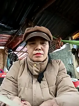 Snapshot of Nuna_689 chatting on February 2026 04:17:01 AM Nuna 689 online show from February 2026 04:17:01 AM