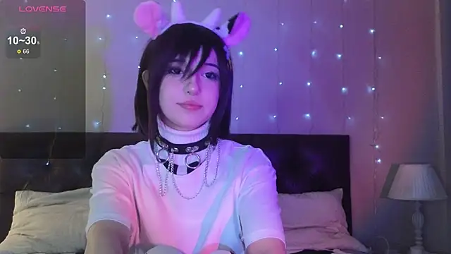 Snapshot of m_Suika_m chatting on January 2026 03:27:01 PM m Suika m online show from January 2026 03:27:01 PM