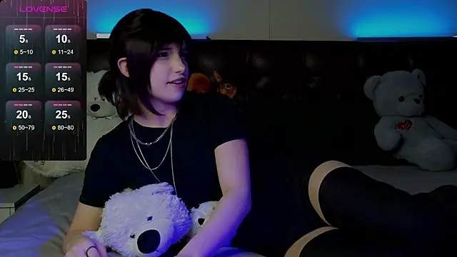 Snapshot of m_Suika_m chatting on February 2026 02:53:02 PM m Suika m online show from February 2026 02:53:02 PM