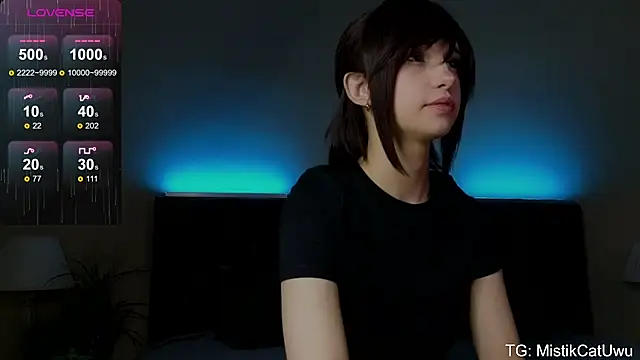 Snapshot of m_Suika_m chatting on February 2026 03:08:01 PM m Suika m online show from February 2026 03:08:01 PM