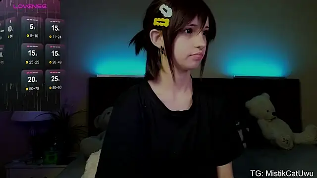 Snapshot of m_Suika_m chatting on February 2026 05:44:02 PM m Suika m online show from February 2026 05:44:02 PM