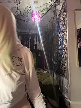 bambibabyy online show from February 2026 09:34:01 PM