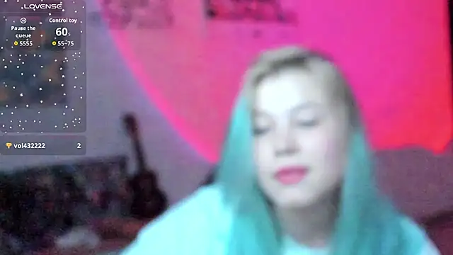 Lulu Di online show from June 2026 08:54:01 PM