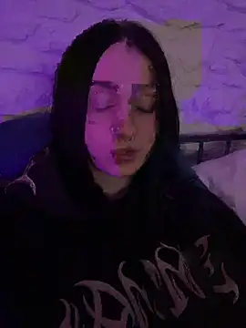 Snapshot of bellaxlauren chatting on February 2026 11:54:01 PM bellaxlauren online show from February 2026 11:54:01 PM