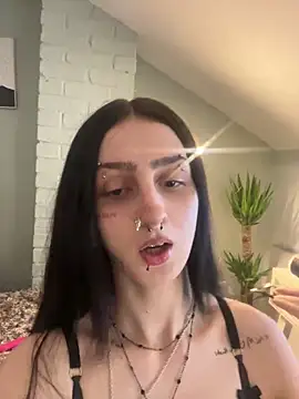 Snapshot of bellaxlauren chatting on March 2026 03:50:01 PM bellaxlauren online show from March 2026 03:50:01 PM