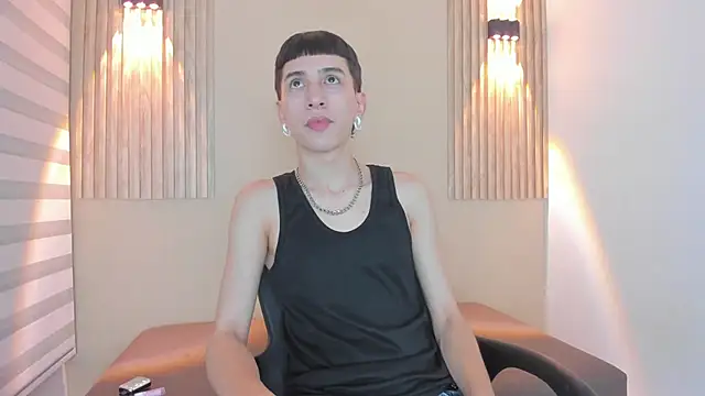 Snapshot of lian_cameron chatting on February 2026 03:45:02 AM lian cameron online show from February 2026 03:45:02 AM