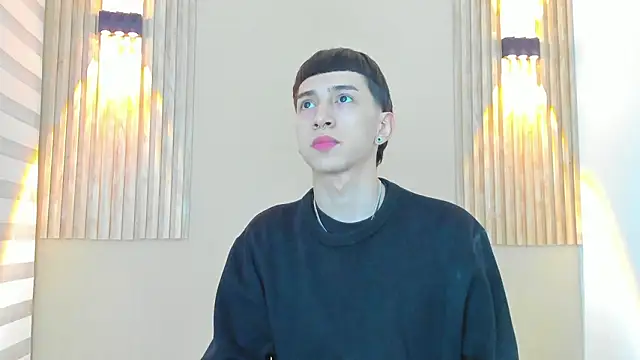 Snapshot of lian_cameron chatting on February 2026 03:57:01 AM lian cameron online show from February 2026 03:57:01 AM