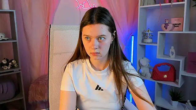 CelestineMauriac online show from March 2026 04:13:02 PM