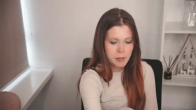 Snapshot of MarnieWootan chatting on February 2026 05:11:02 AM MarnieWootan online show from February 2026 05:11:02 AM