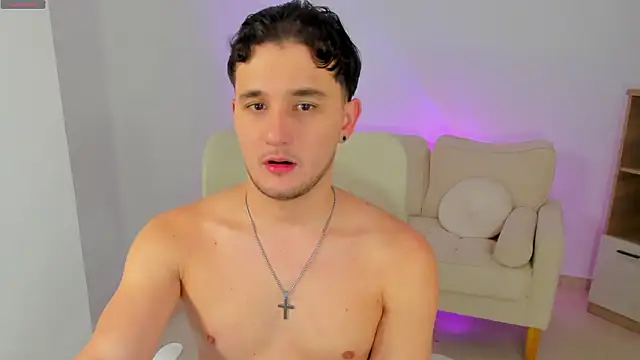 Massimo Fiore online show from February 2026 10:36:02 PM