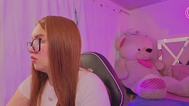 Snapshot of SABRIINA_TAY chatting on February 2026 11:49:02 AM SABRIINA TAY online show from February 2026 11:49:02 AM