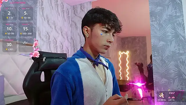 Snapshot of osamu_tay chatting on February 2026 12:03:01 PM osamu tay online show from February 2026 12:03:01 PM