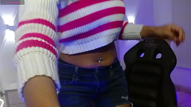 Snapshot of TINY_TAY chatting on February 2026 11:51:01 AM TINY TAY online show from February 2026 11:51:01 AM