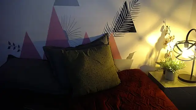 Minibombom online show from February 2026 12:56:02 PM