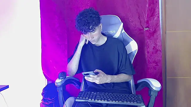 Johnny cagee  online show from February 2026 01:12:01 AM