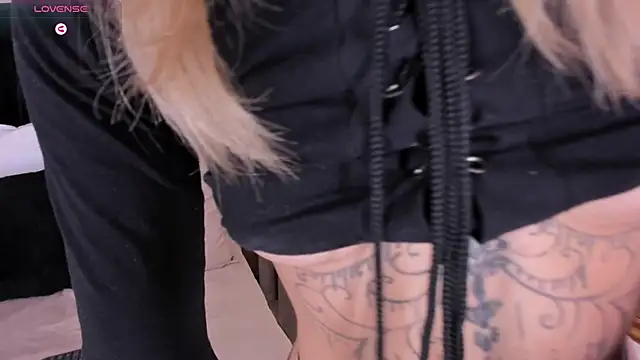 Crystal Rose   online show from April 2026 11:04:01 AM